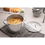 Olla-Alta-Una-de-acero-inoxidable-con-fondo-triple-tapa-de-vidrio-24-cm-y-77-l-Tramontina