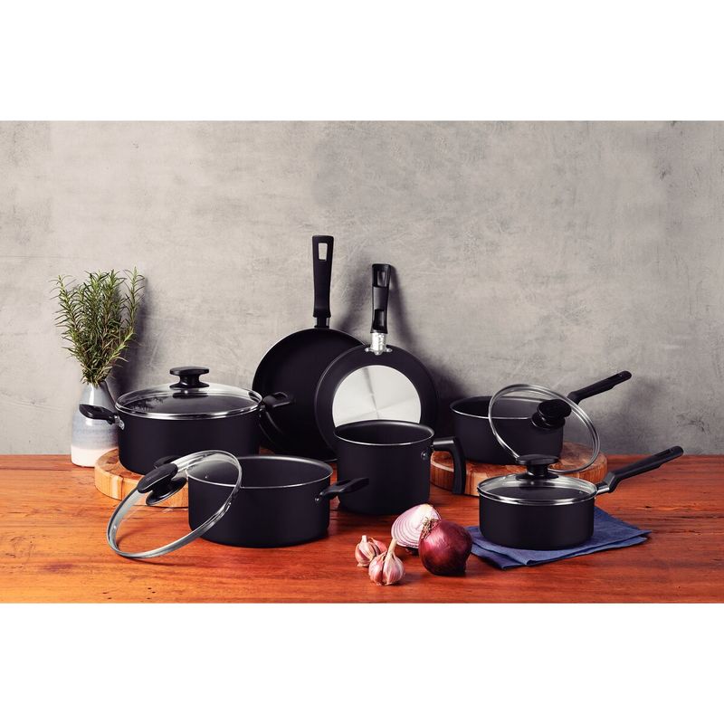 BaterA­a-de-Cocina-Tramontina-Loreto-en-Aluminio-con-Revestimiento-Interno-y-Externo-Antiadherente-Starflon-Max-con-Mangos-y-Asas-Grafito-7-Piezas