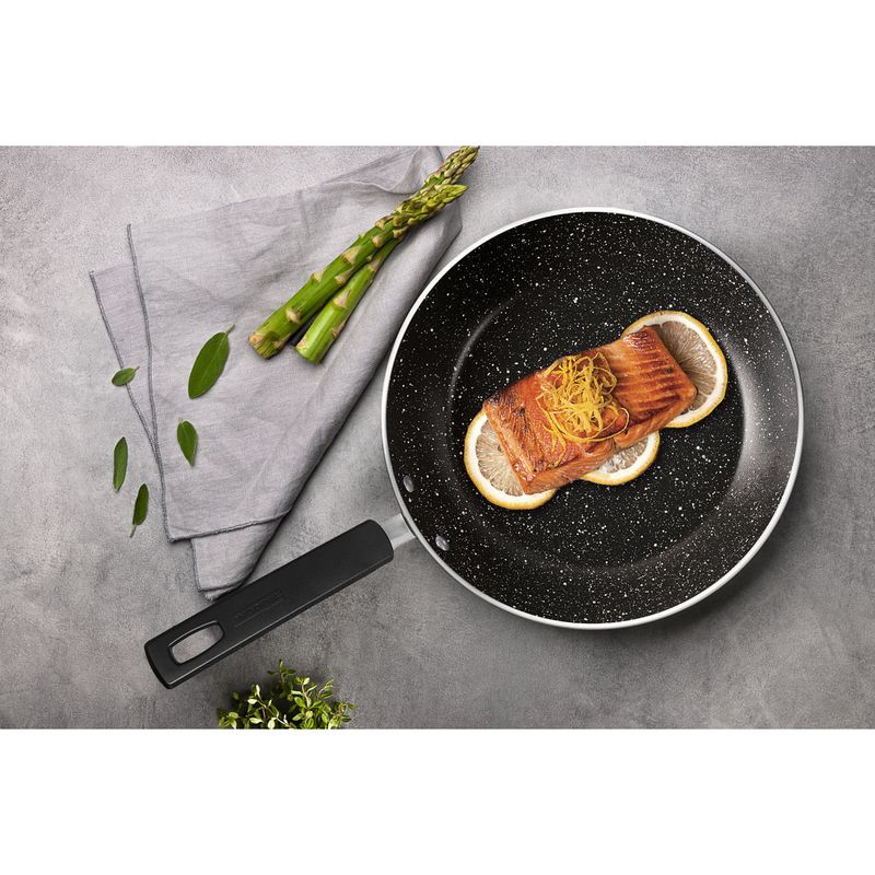 Sartén Tramontina Sicília en Aluminio con Revestimiento Interno y Externo en Starflon Excellent Negro 20 cm 080 L