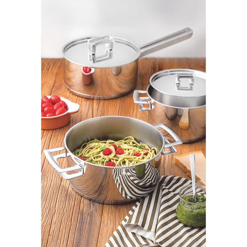 Olla Tramontina Brava de Acero Inoxidable Fondo Triple con Tapa Plana y Mango 20 cm 29 L